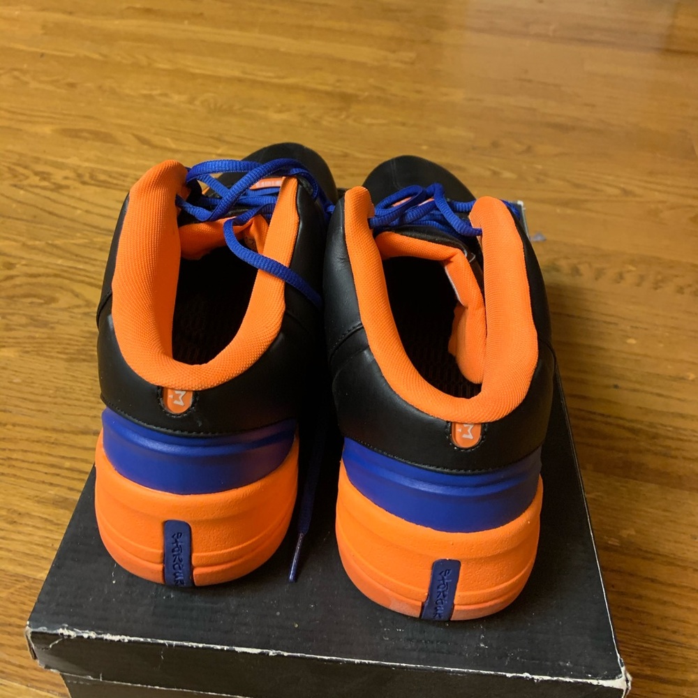 Sneaker